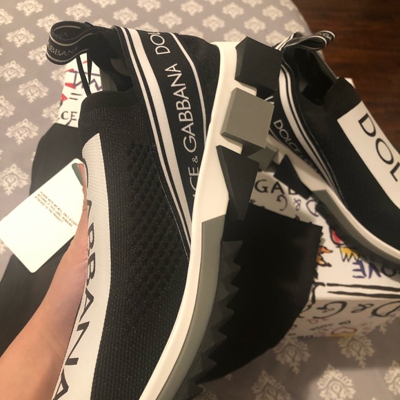 Sneakers - Picture 3 of 6